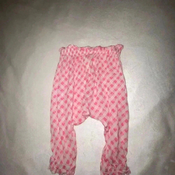 Matilda Jane 6-12 months Baby Girl Pink and White Gauze Checkered Pants - Picture 3 of 4